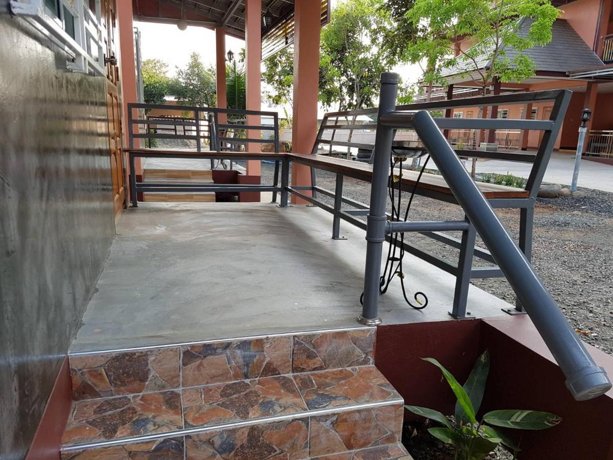 ก่อน-ใดใด อพาร์ทเม้นท์ Apartment Nong Ki Екстериор снимка